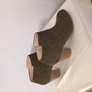 Old Navy Basic Heeled Bootie